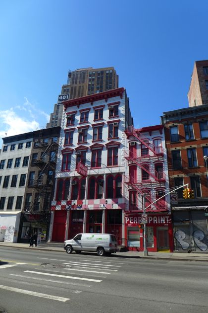 Pearl Paint's former Canal Street shop is now home to four pricey rentals -  Curbed NY
