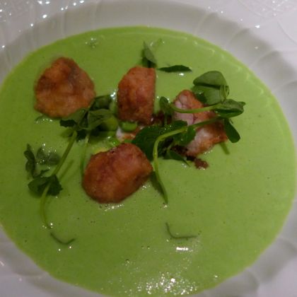 Batard pea soup with sweetbreads
