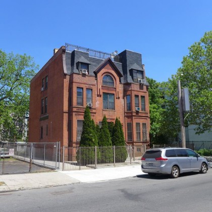 Bed-Stuy house