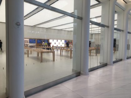 Apple at Westfield World Trade Center1 by J