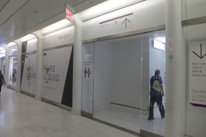 restrooms at WTC mall