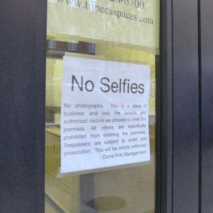no-selfies-sign-at-368-broadway